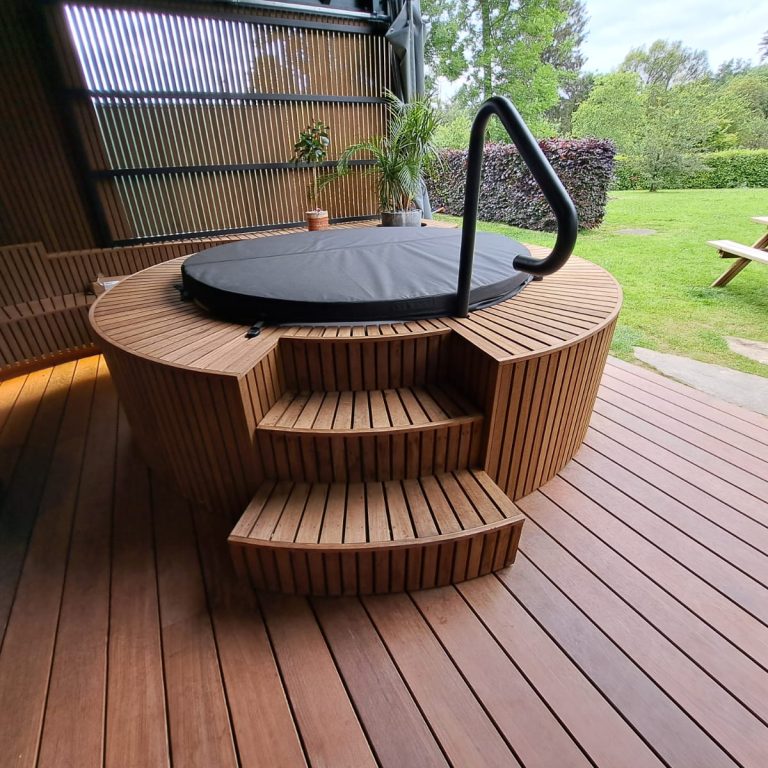 Jacuzzi en bois extérieur 2